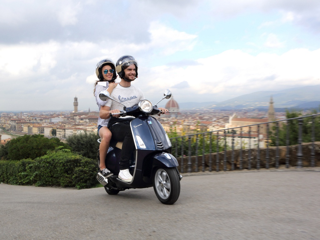 Фото скутера Vespa Primavera 150