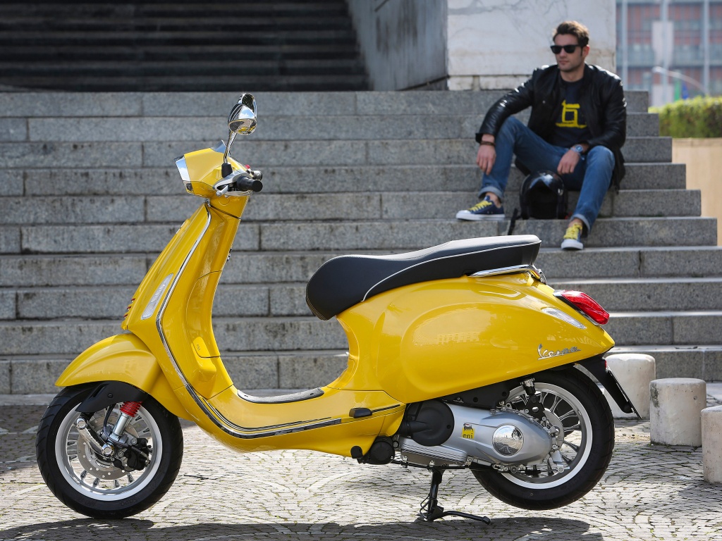 Фото скутера Vespa Sprint 125